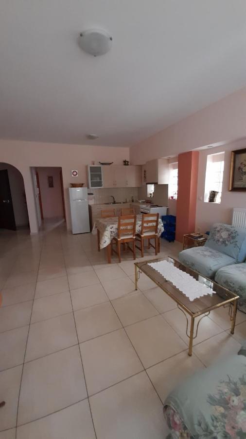 Akrata Rose Garden Apartments I Paralia Akratas Екстериор снимка